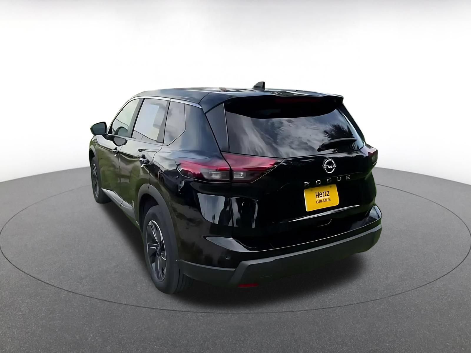 Used 2025 Nissan Rogue SV FWD image 10