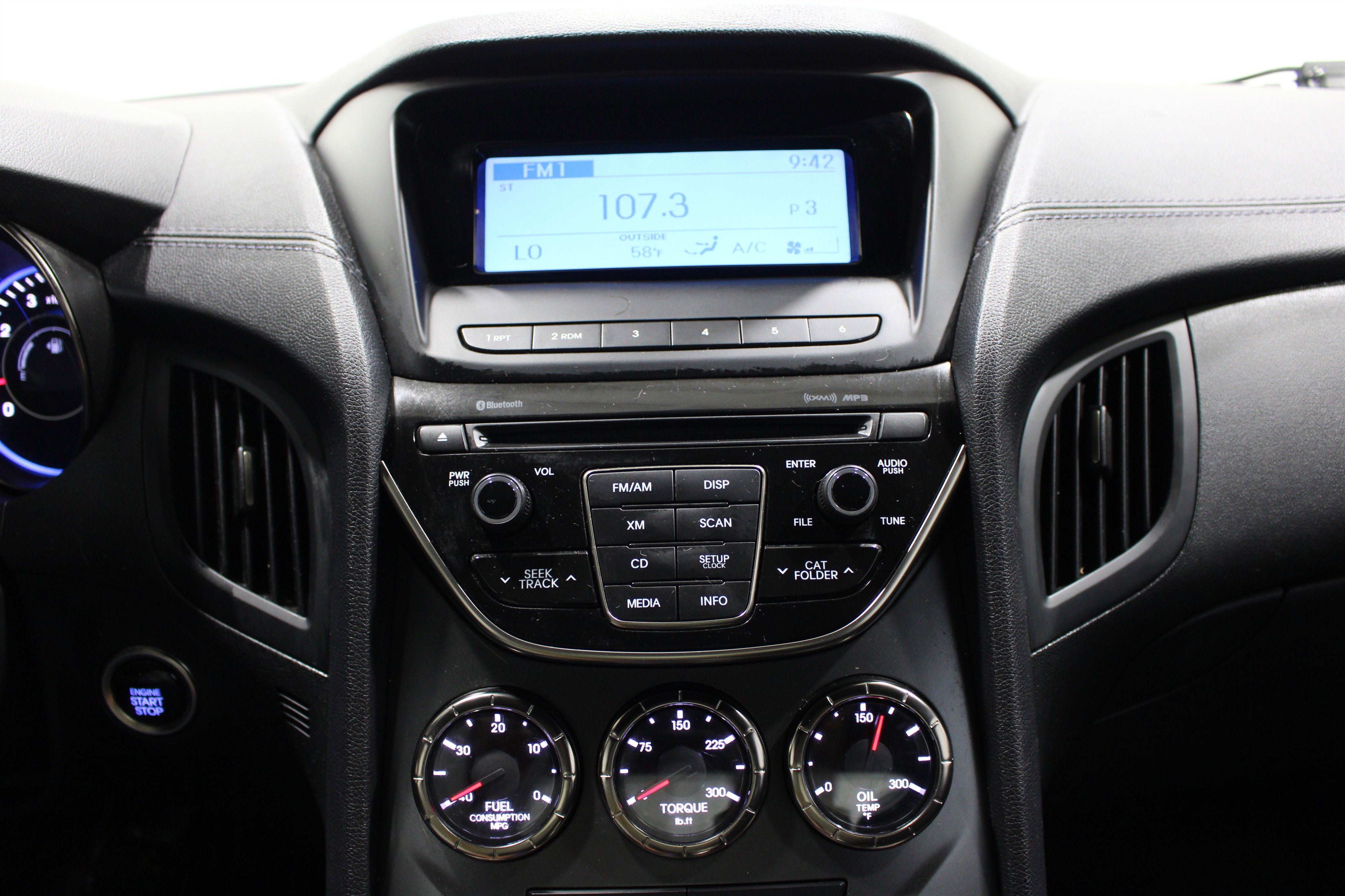 Used 2015 Hyundai Genesis 3.8 RWD image 14