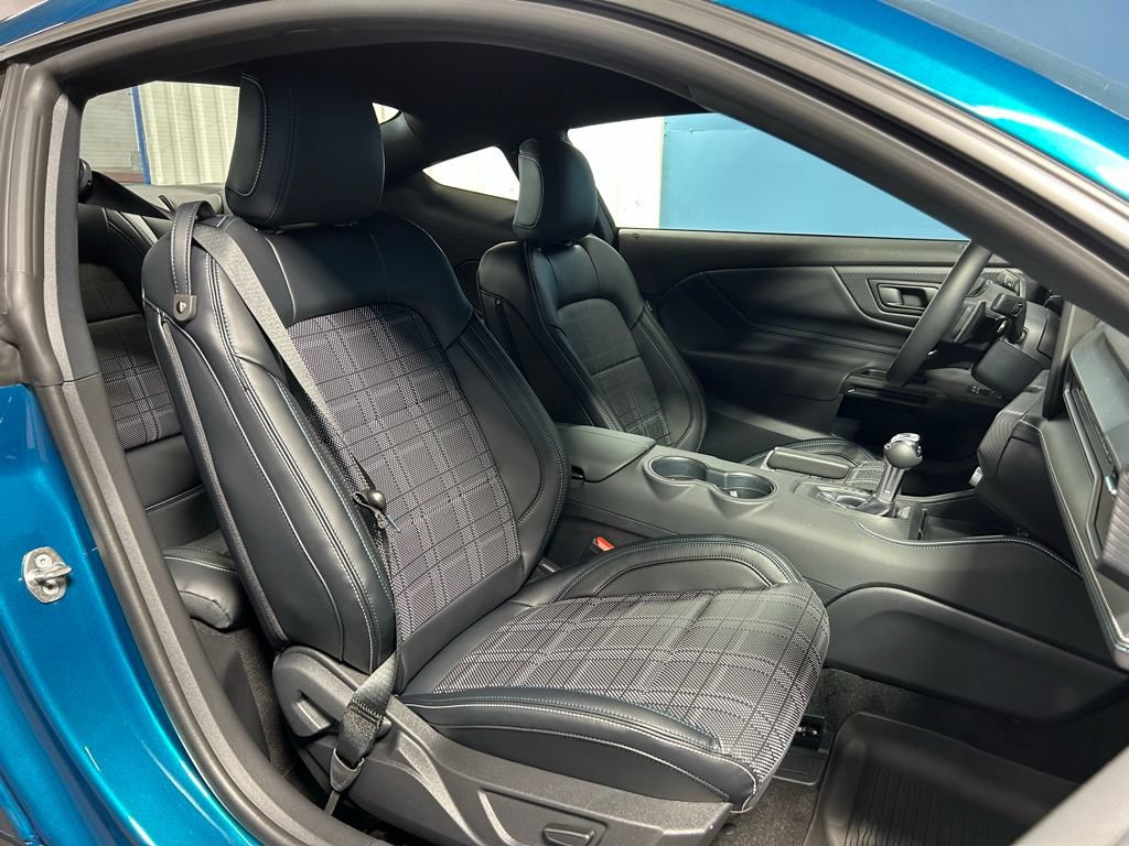New 2026 Ford Mustang GT Premium w/ GT Performance Package RWD image 37