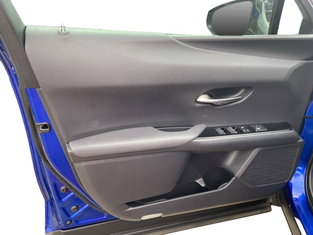 Used 2024 Lexus UX 250h F Sport AWD/4WD image 6