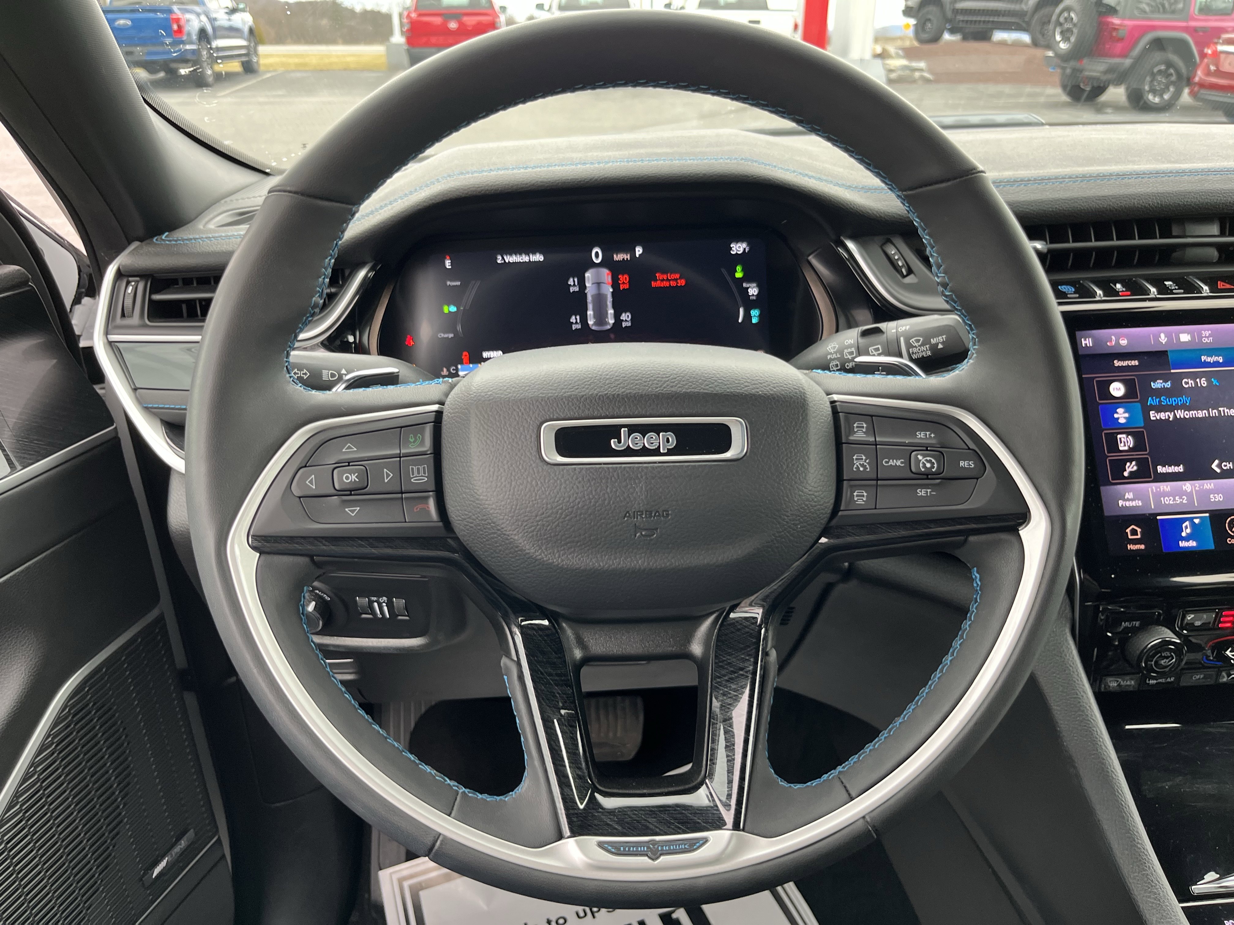 Used 2023 Jeep Grand Cherokee Trailhawk image 23