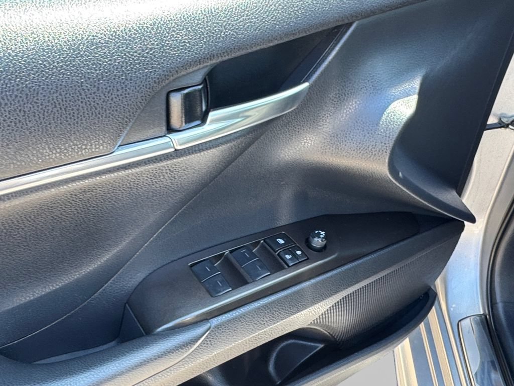 Used 2024 Toyota Camry SE FWD image 19