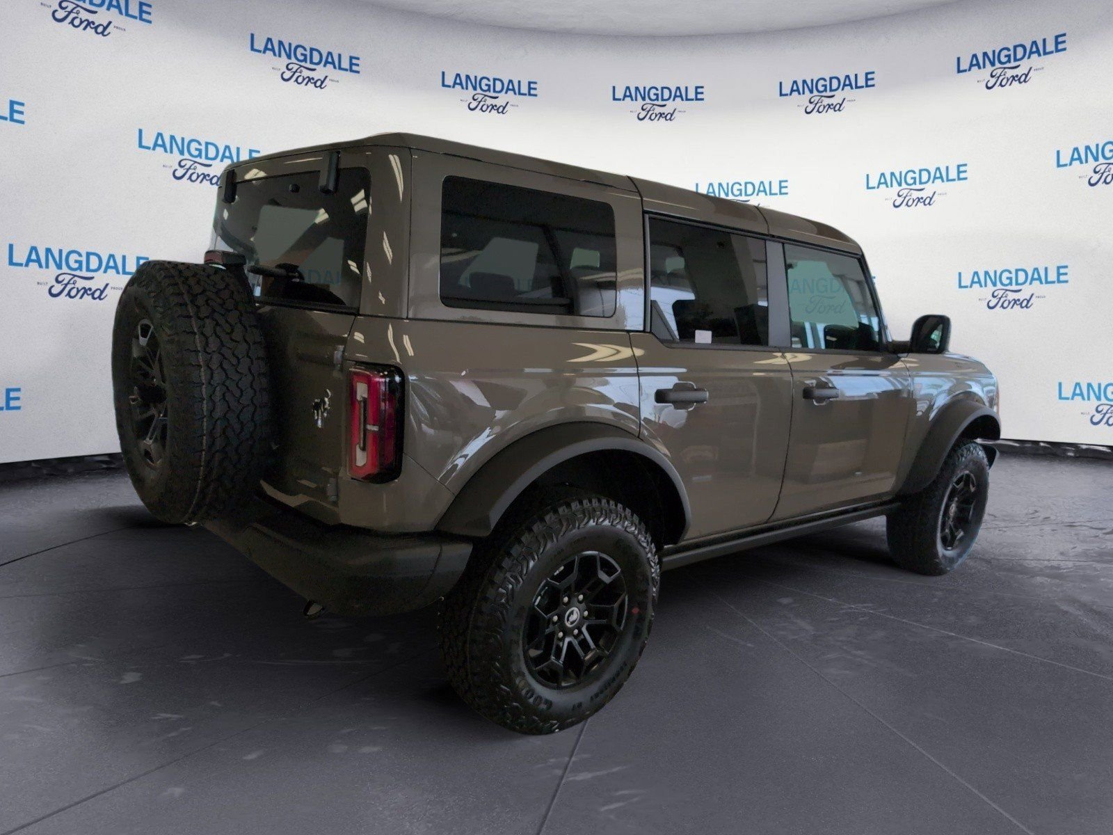 New 2026 Ford Bronco Badlands AWD/4WD image 3