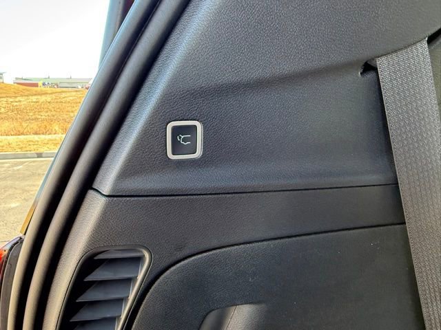 New 2026 Chrysler Pacifica Limited image 10