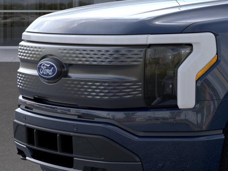 New 2025 Ford F150 Lightning Flash AWD/4WD image 17