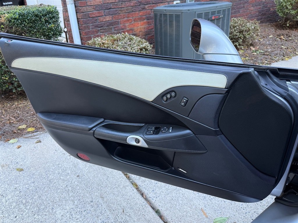Used 2008 Chevrolet Corvette Convertible w/ Preferred Equipment Group RWD image 46