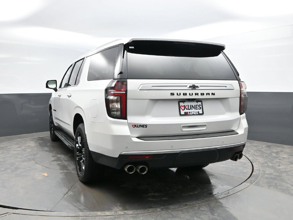 Used 2023 Chevrolet Suburban High Country w/ Max Trailering Package AWD/4WD image 6