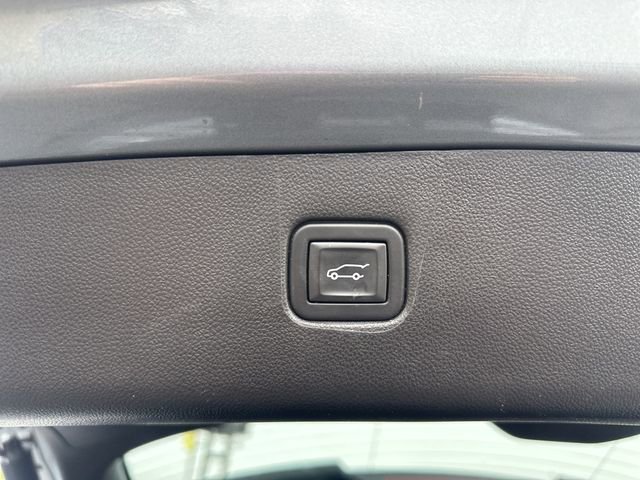 Used 2024 Chevrolet Blazer RS w/ Enhanced Convenience Package FWD image 15