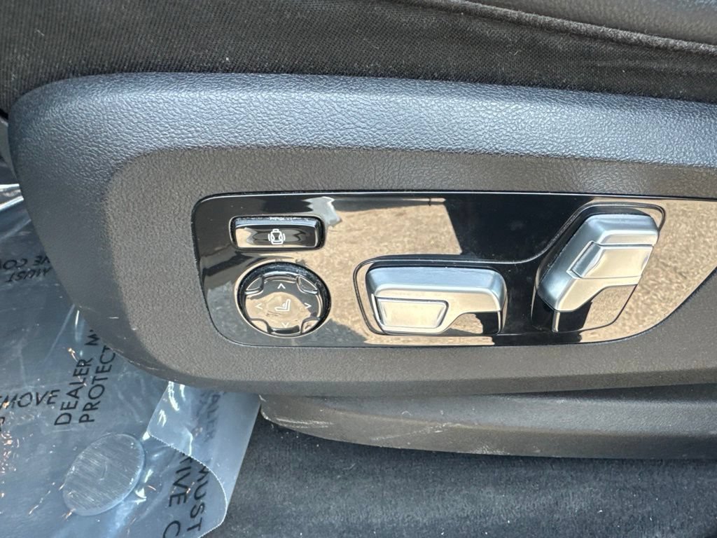 Used 2020 BMW X5 M50i w/ Premium Enhanced Package AWD/4WD image 36