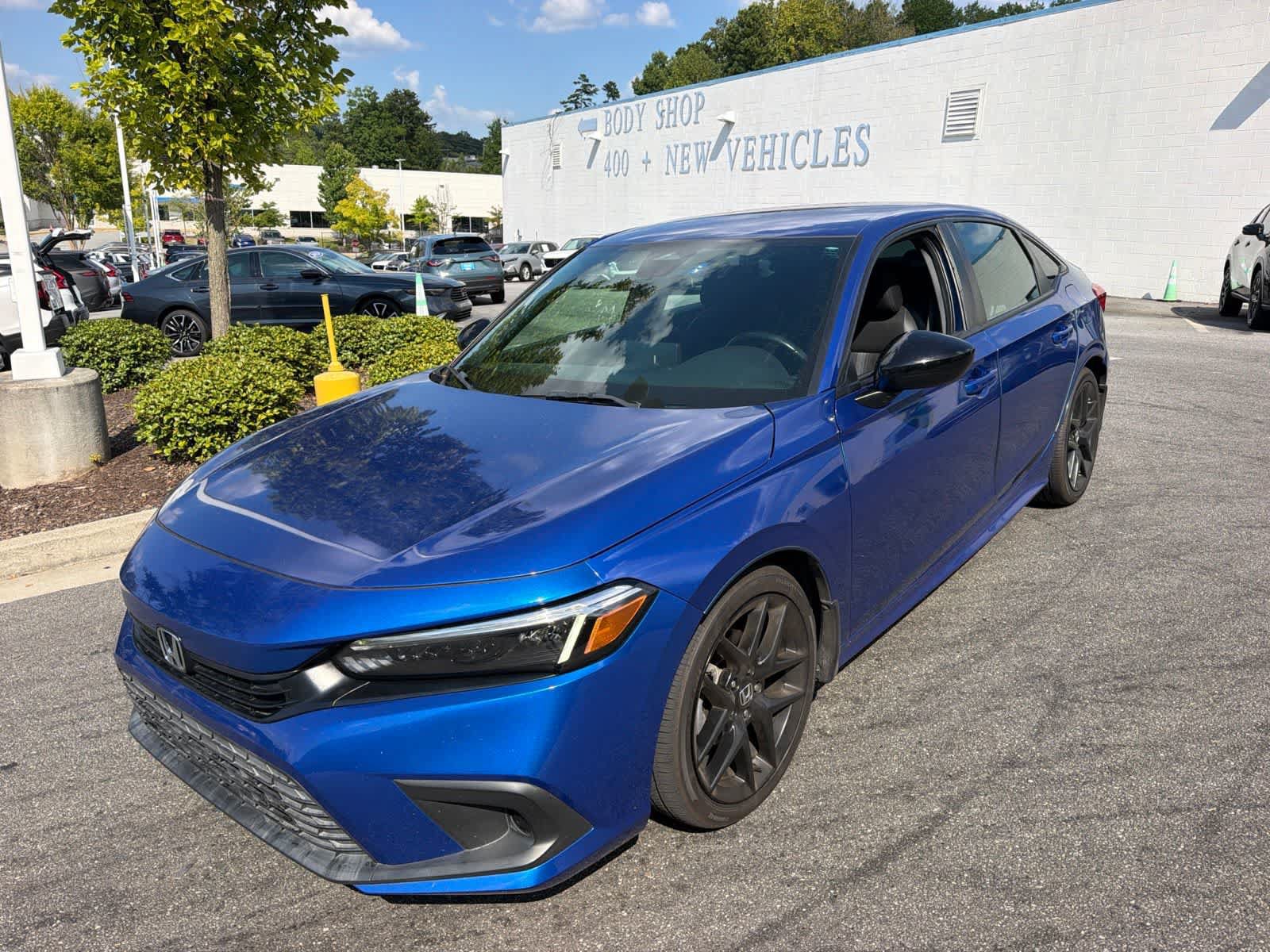 Used 2023 Honda Civic Sport image 3
