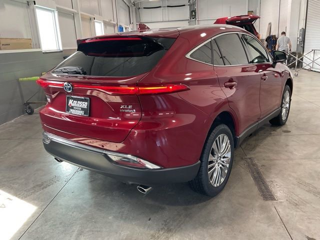 Used 2021 Toyota Venza XLE w/ Softex Package image 6