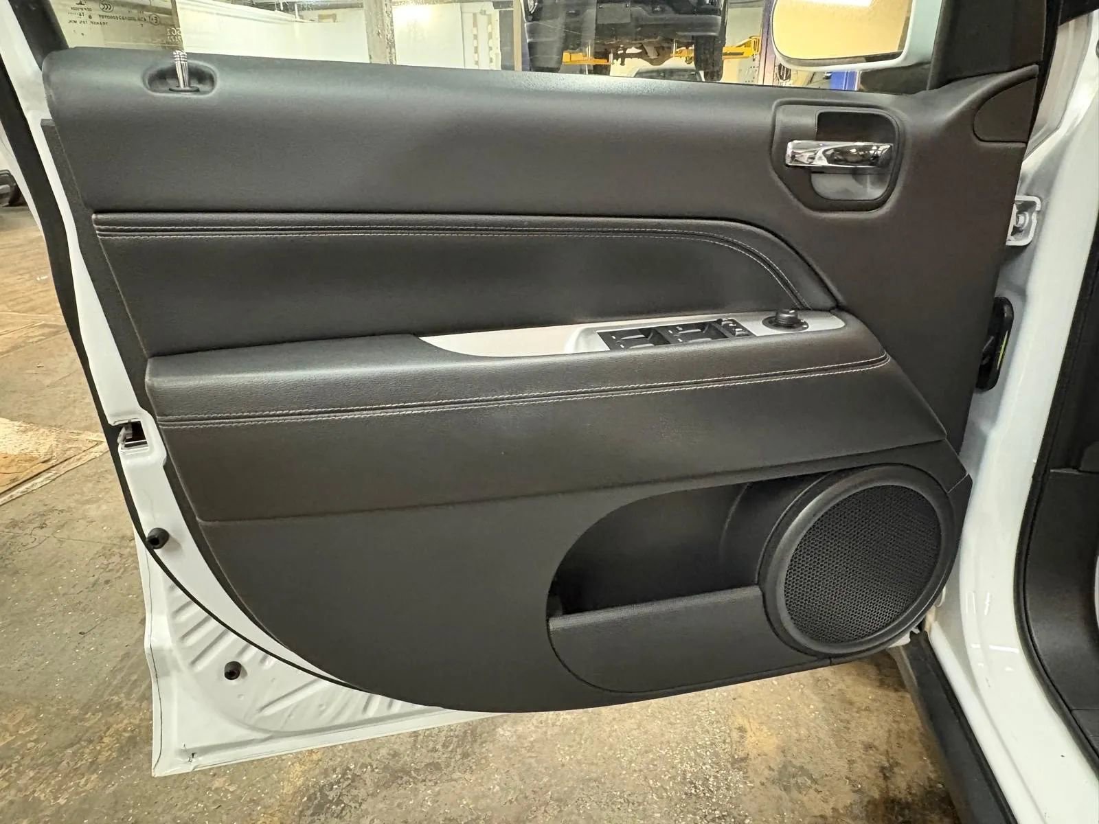 Used 2017 Jeep Compass High Altitude image 21