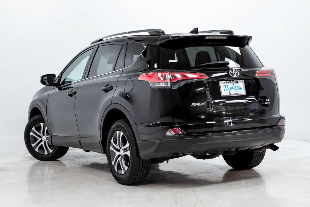 Used 2018 Toyota RAV4 LE w/ All Weather Liner Package AWD/4WD image 25