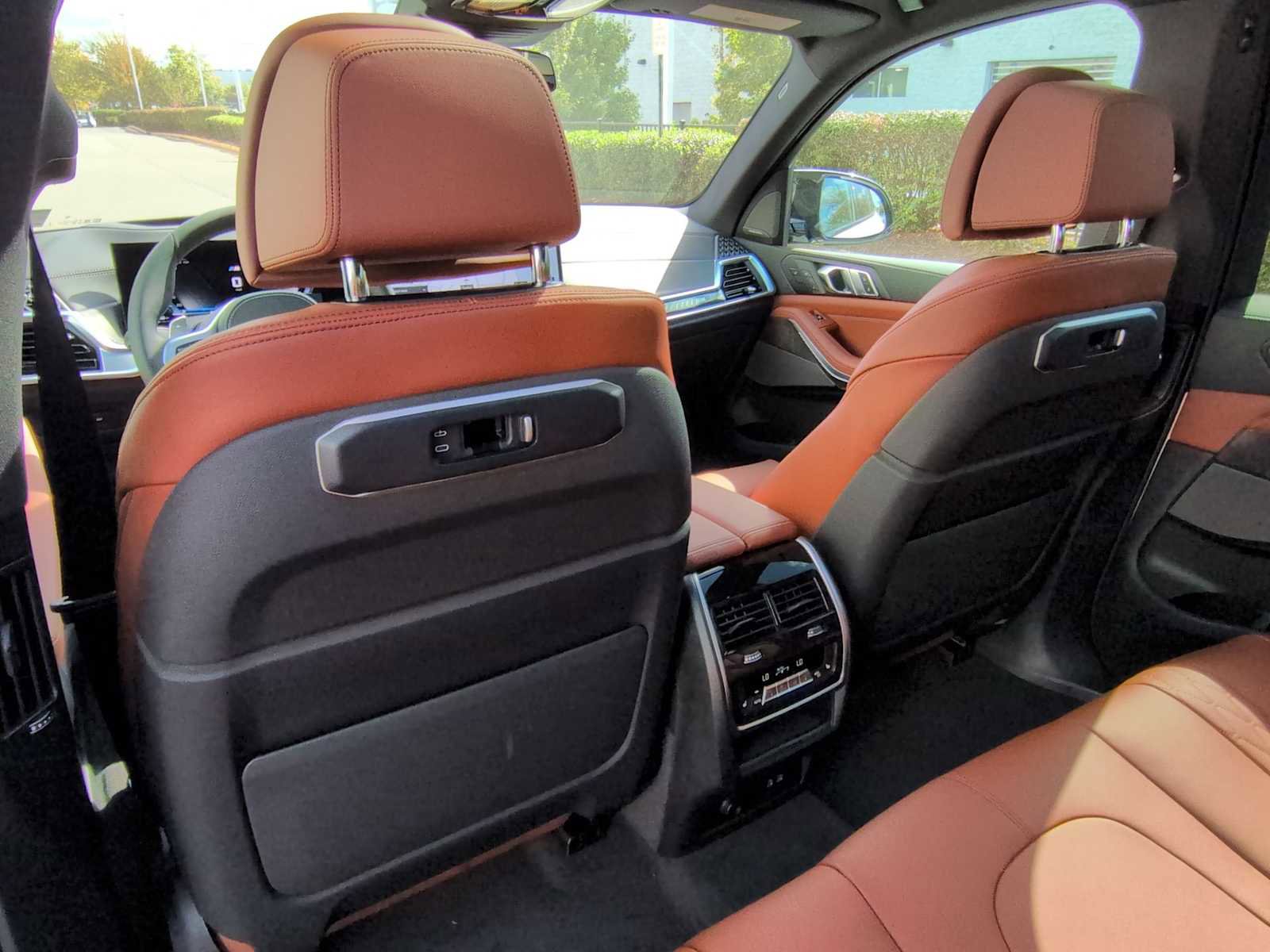 New 2026 BMW X5 M60i w/ Climate Comfort Package image 19