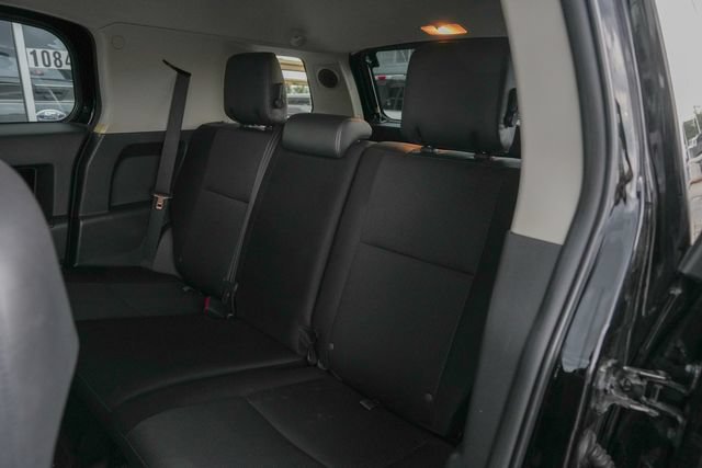 Used 2014 Toyota FJ Cruiser 4WD w/ Upgrade Package image 29