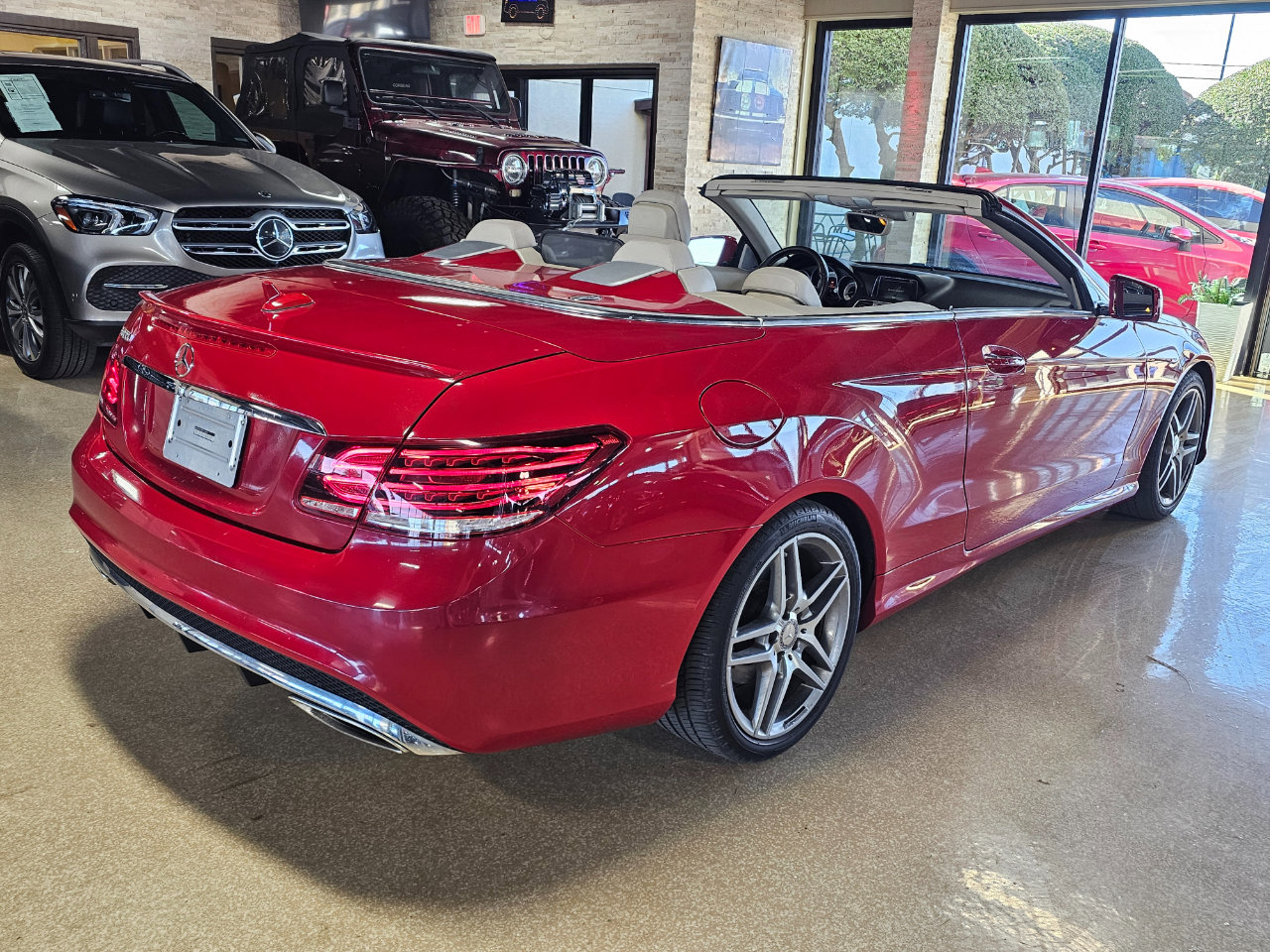 Used 2016 Mercedes-Benz E 400 Cabriolet image 8