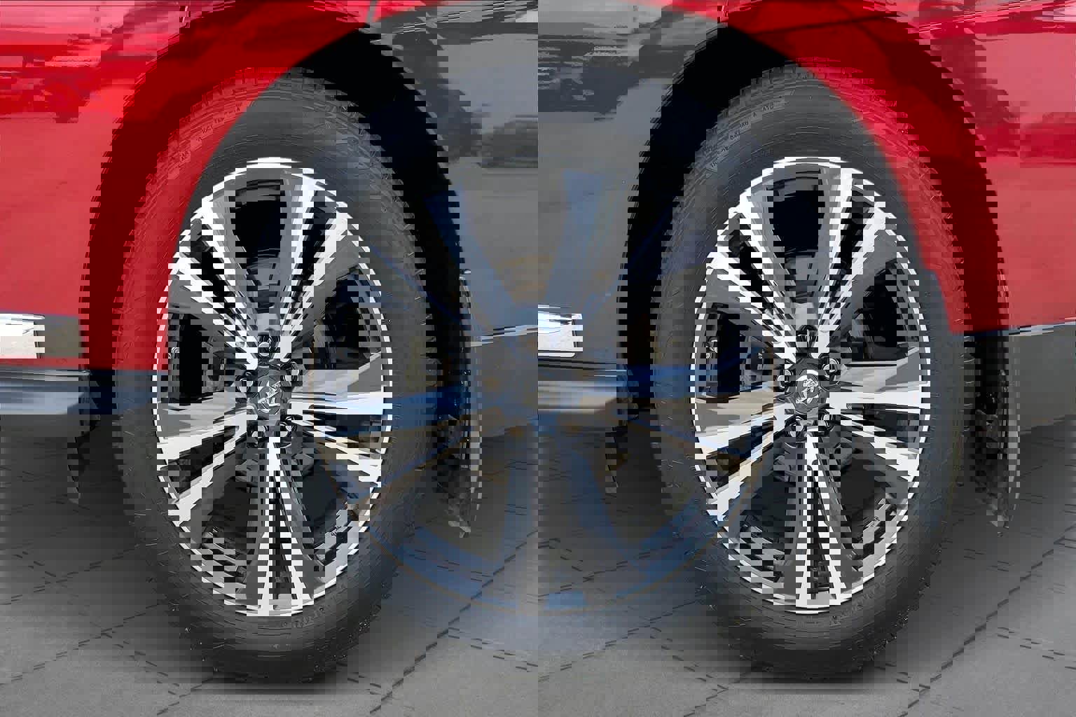 Used 2018 Nissan Pathfinder Platinum image 9