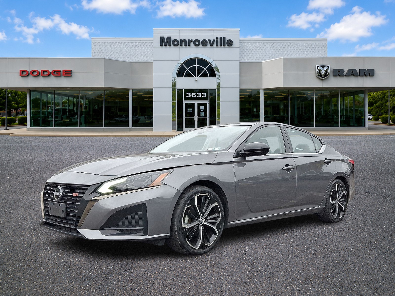 Used 2024 Nissan Altima 2.5 SR