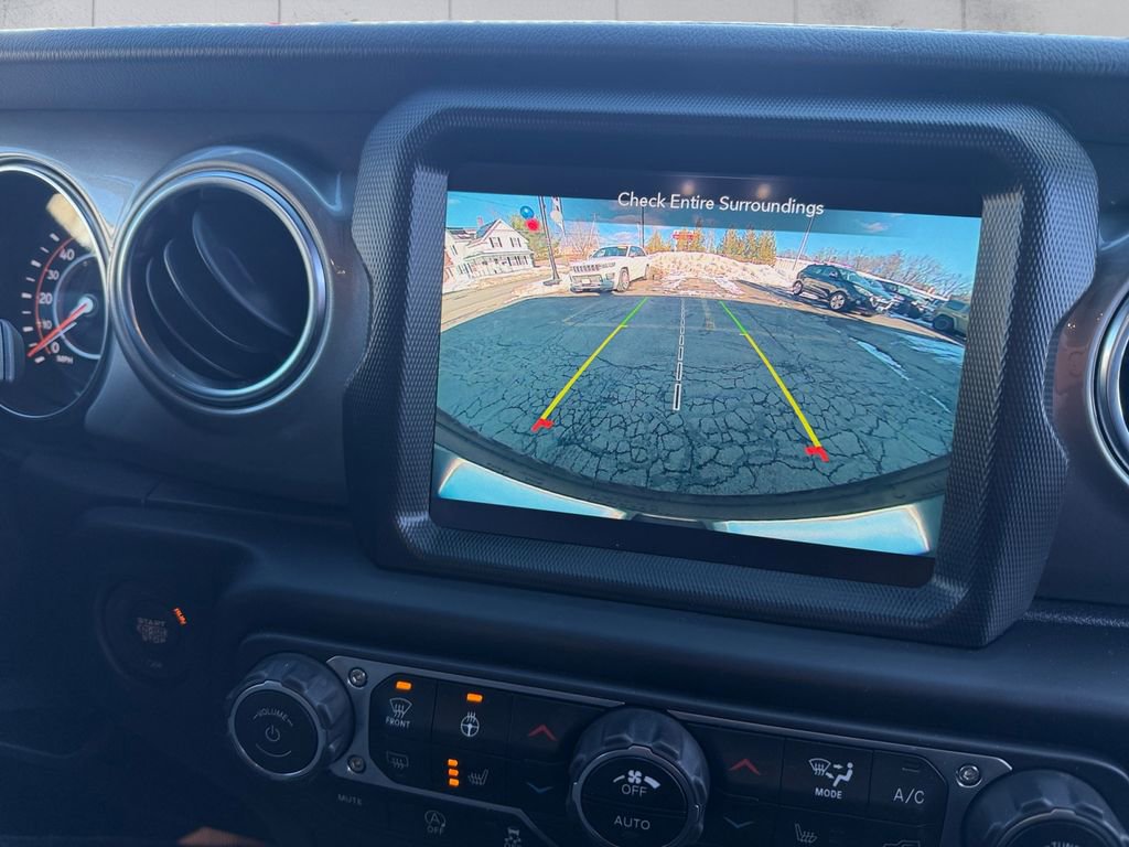 Certified 2021 Jeep Wrangler Unlimited Sahara image 15