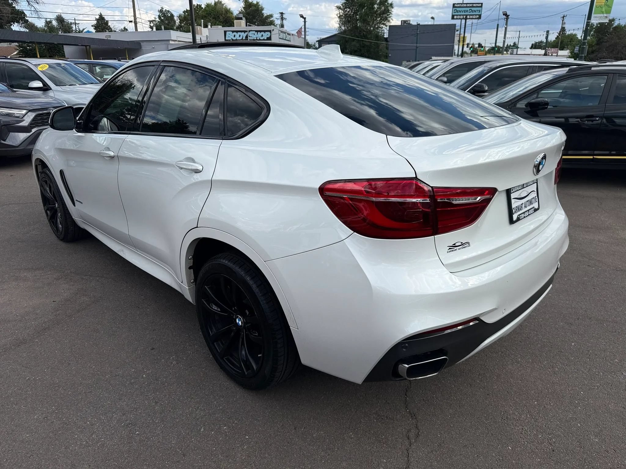 Used 2019 BMW X6 xDrive50i w/ M Sport Package AWD/4WD image 7