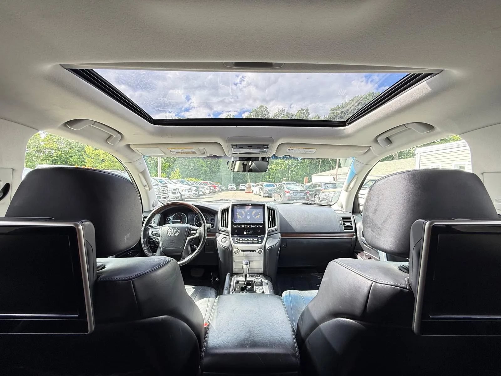 Used 2016 Toyota Land Cruiser w/ Four Season Floor Mat Package AWD/4WD image 14