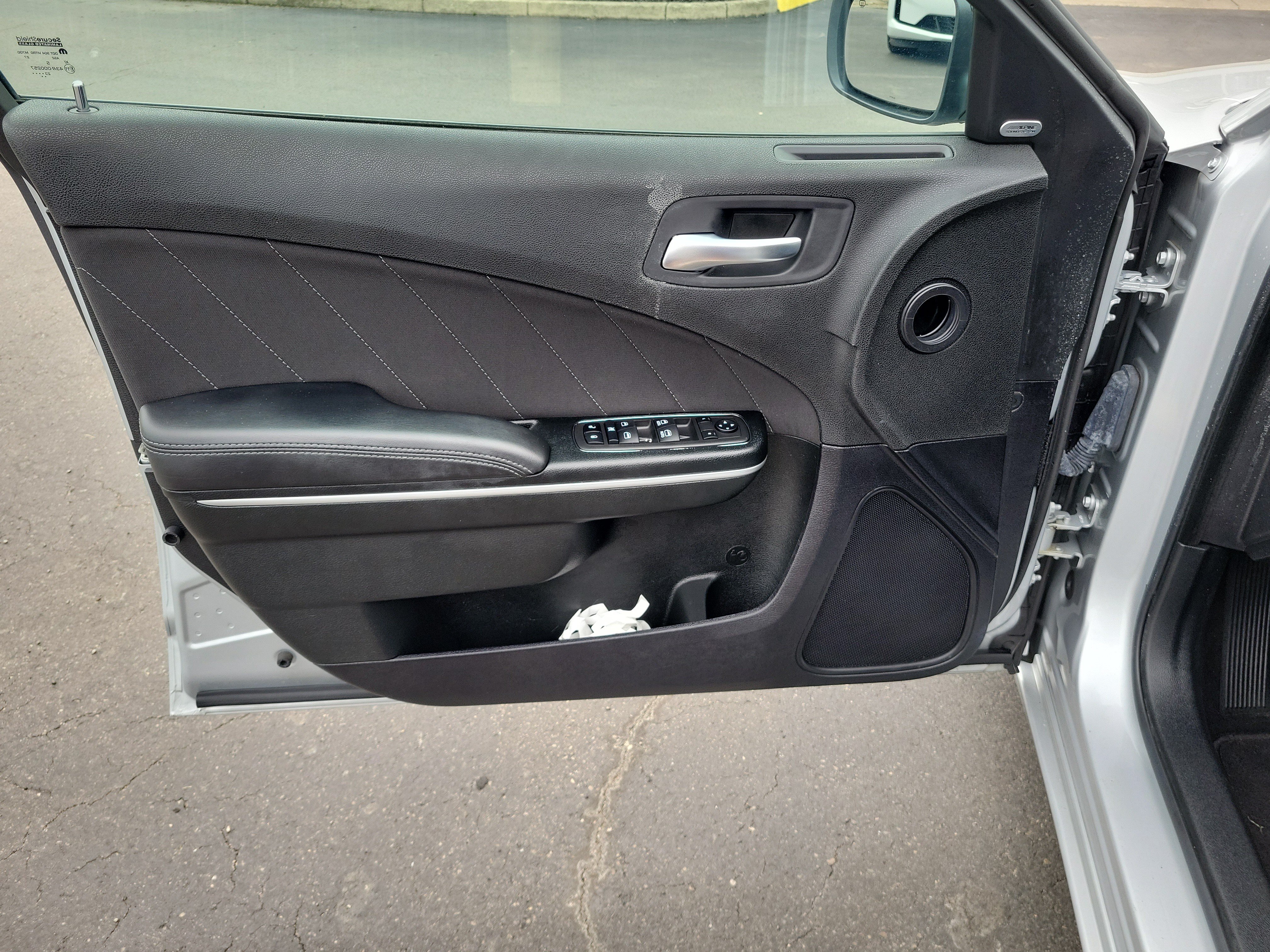 Used 2023 Dodge Charger SXT w/ Cold Weather Package RWD image 17
