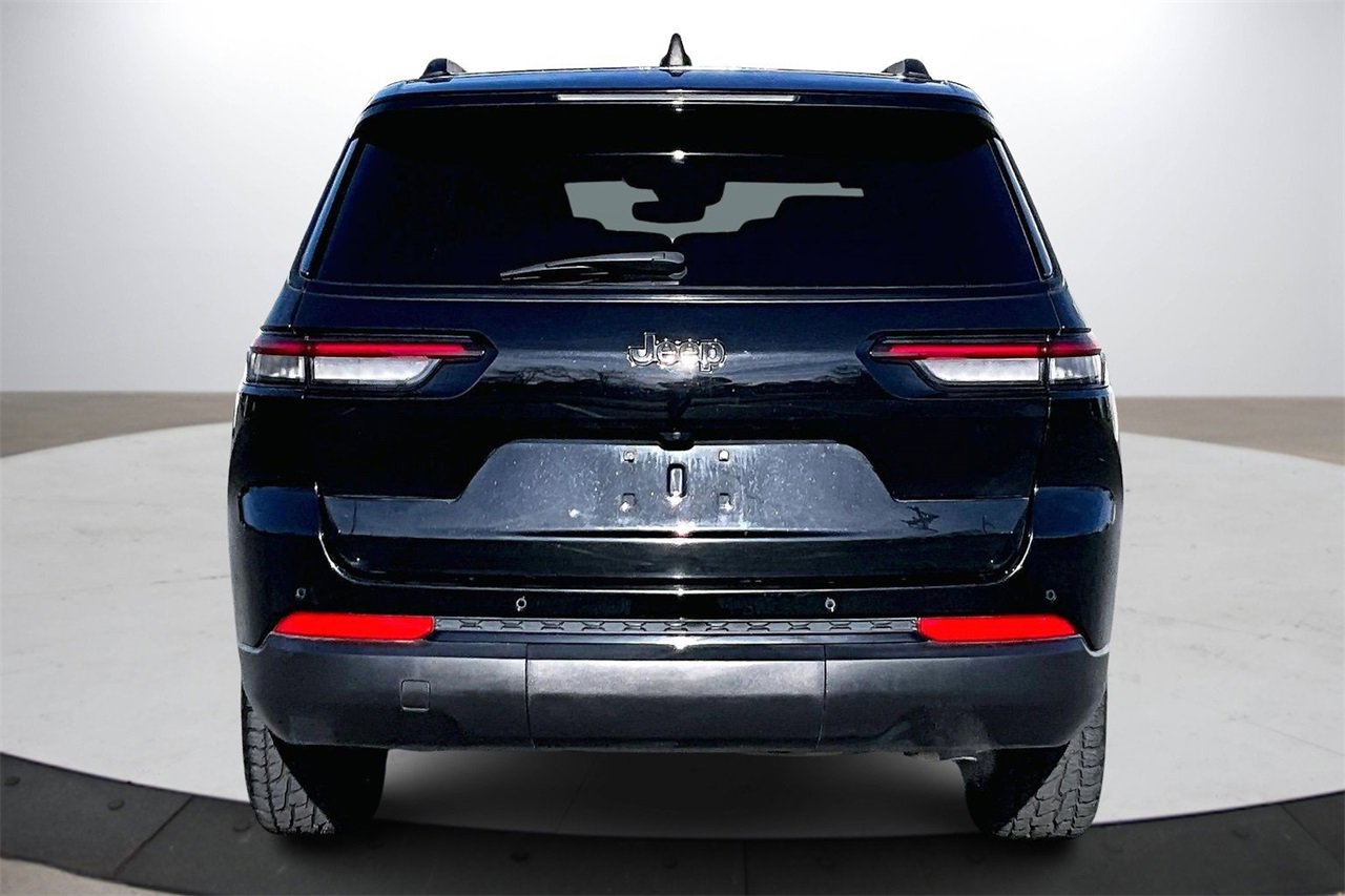 Used 2023 Jeep Grand Cherokee L Altitude image 7