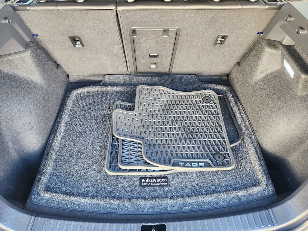 Certified 2024 Volkswagen Taos SE image 14