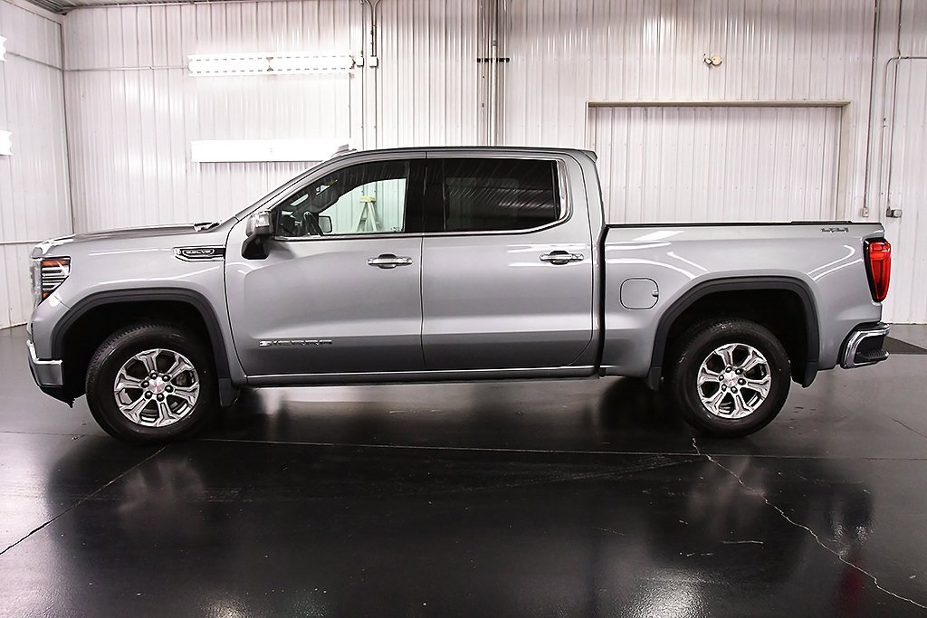 Used 2024 GMC Sierra 1500 SLT image 4