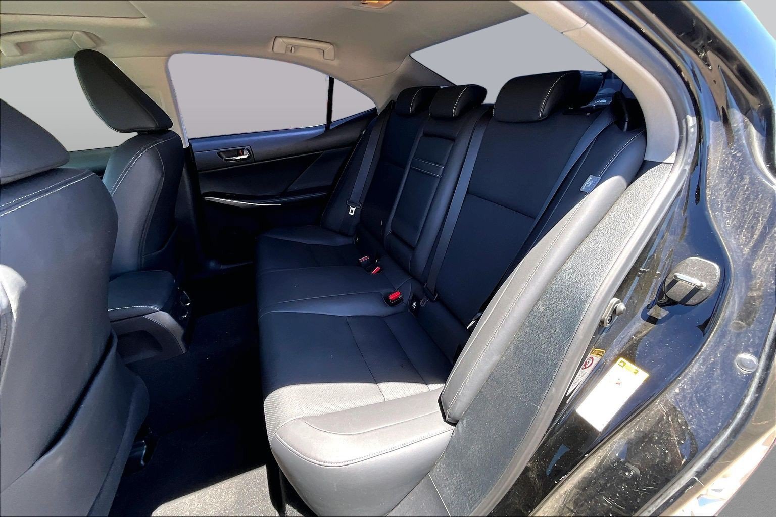 Used 2016 Lexus IS 300 AWD image 25