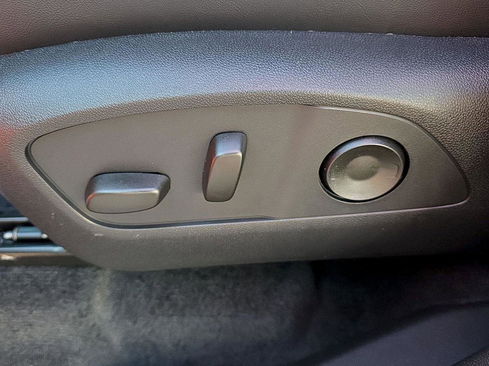 New 2026 GMC Acadia AT4 w/ Super Cruise Package image 18