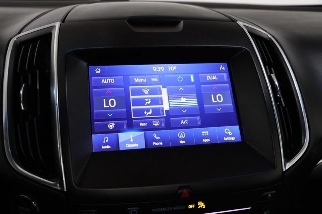 Used 2019 Ford Edge Titanium w/ Equipment Group 301A AWD/4WD image 24