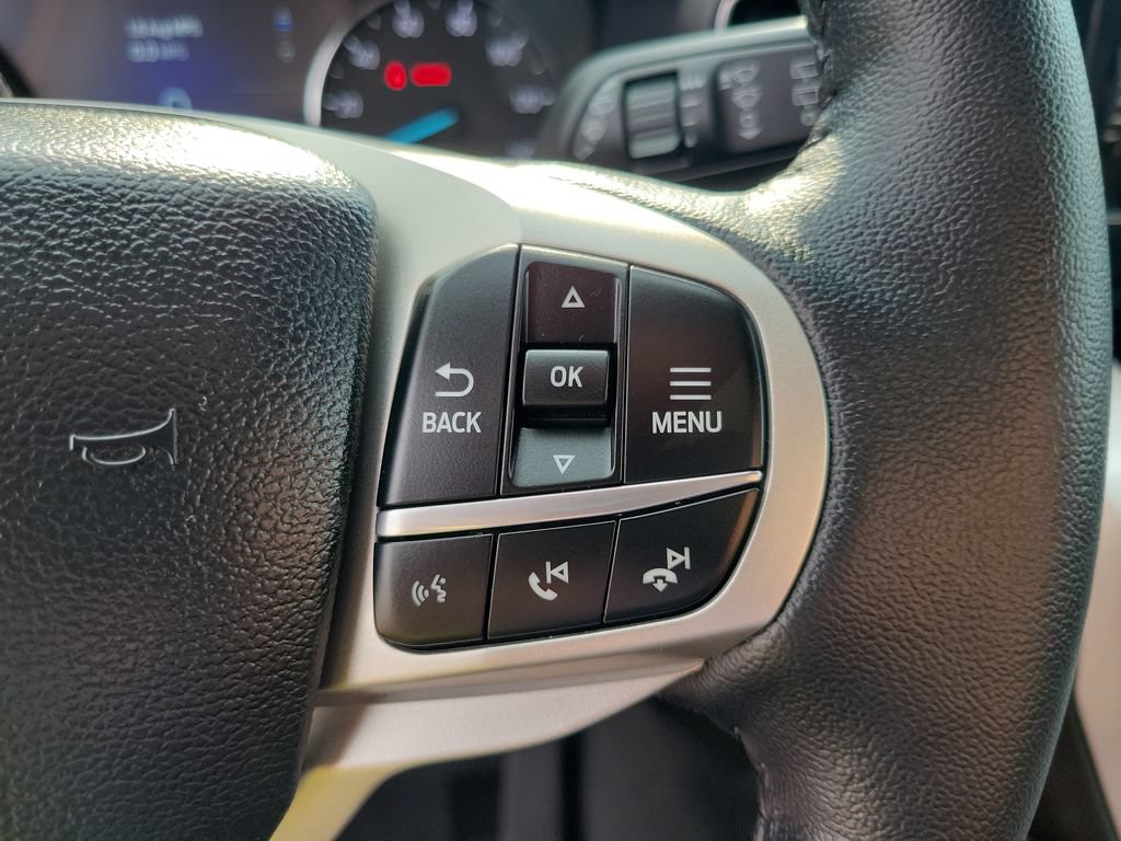 Used 2024 Ford Explorer XLT w/ Equipment Group 202A AWD/4WD image 26
