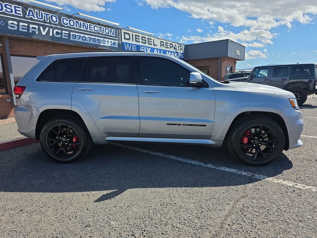 Used 2020 Jeep Grand Cherokee SRT AWD/4WD image 8