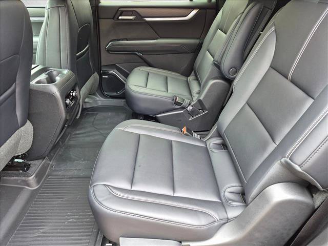 New 2026 GMC Acadia Elevation w/ Elevation Premium Package AWD/4WD image 13