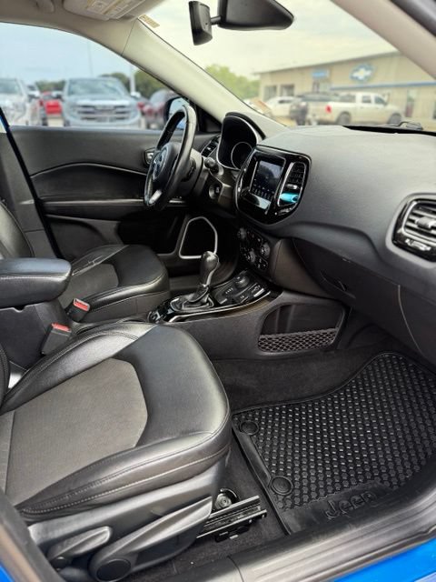 Used 2019 Jeep Compass Latitude AWD/4WD image 15
