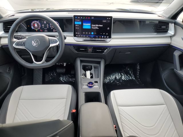 New 2026 Volkswagen Tiguan SE AWD/4WD image 12