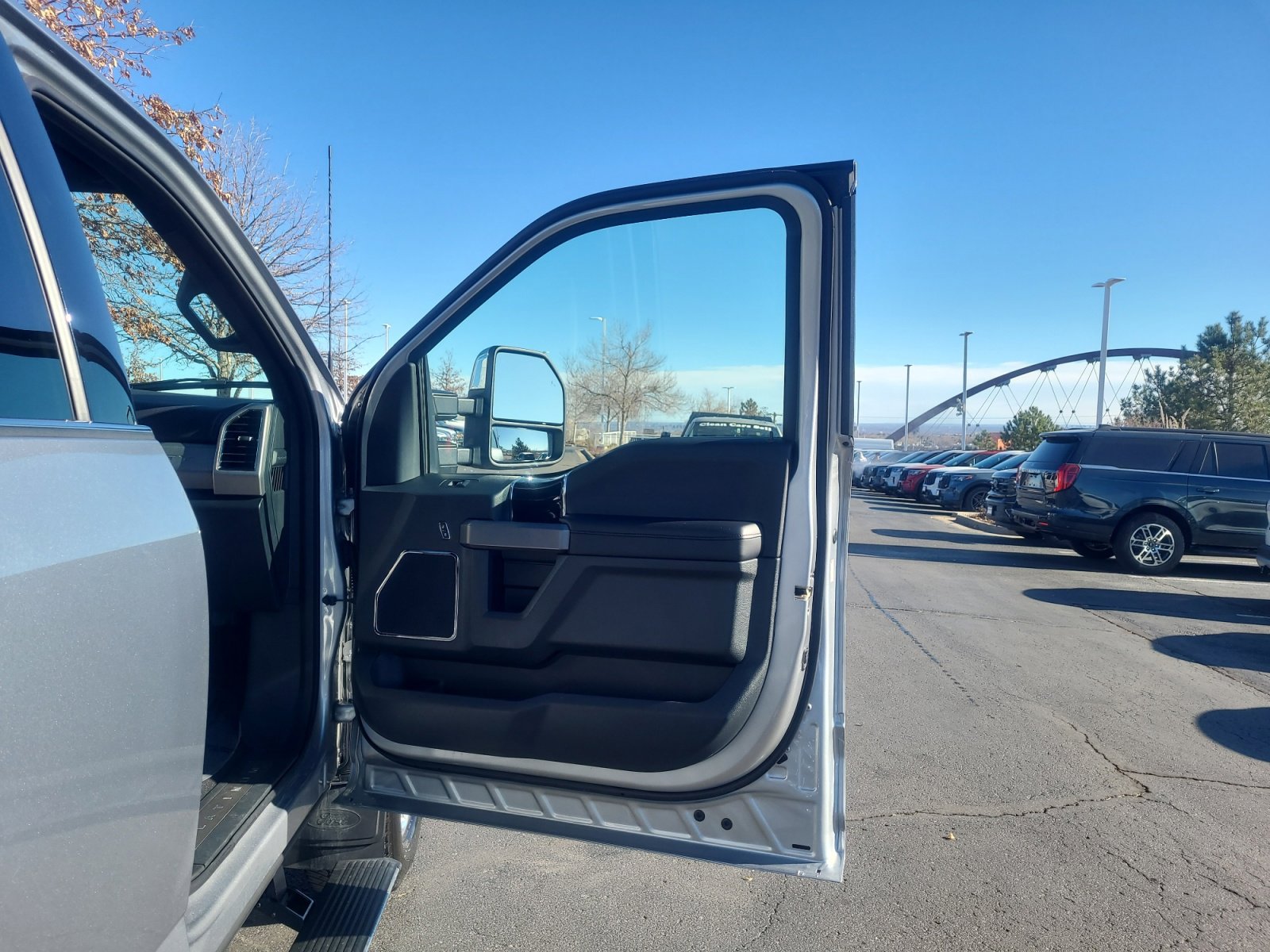 Used 2022 Ford F350 Platinum image 16