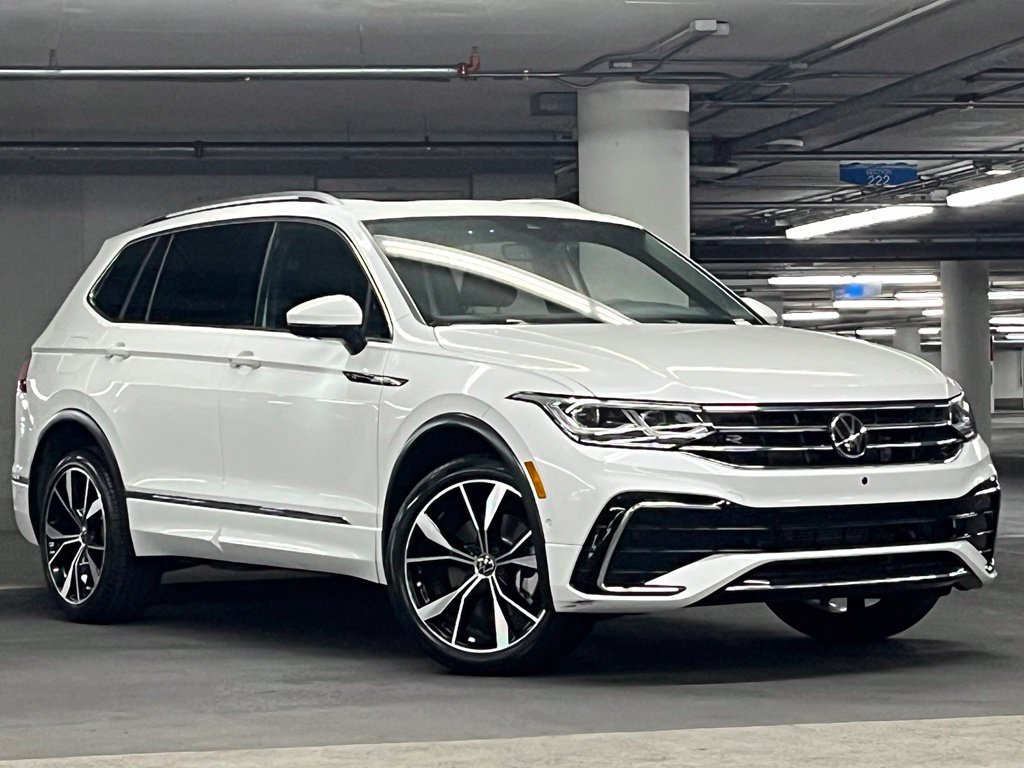 Used 2023 Volkswagen Tiguan SEL R-Line AWD/4WD image 2