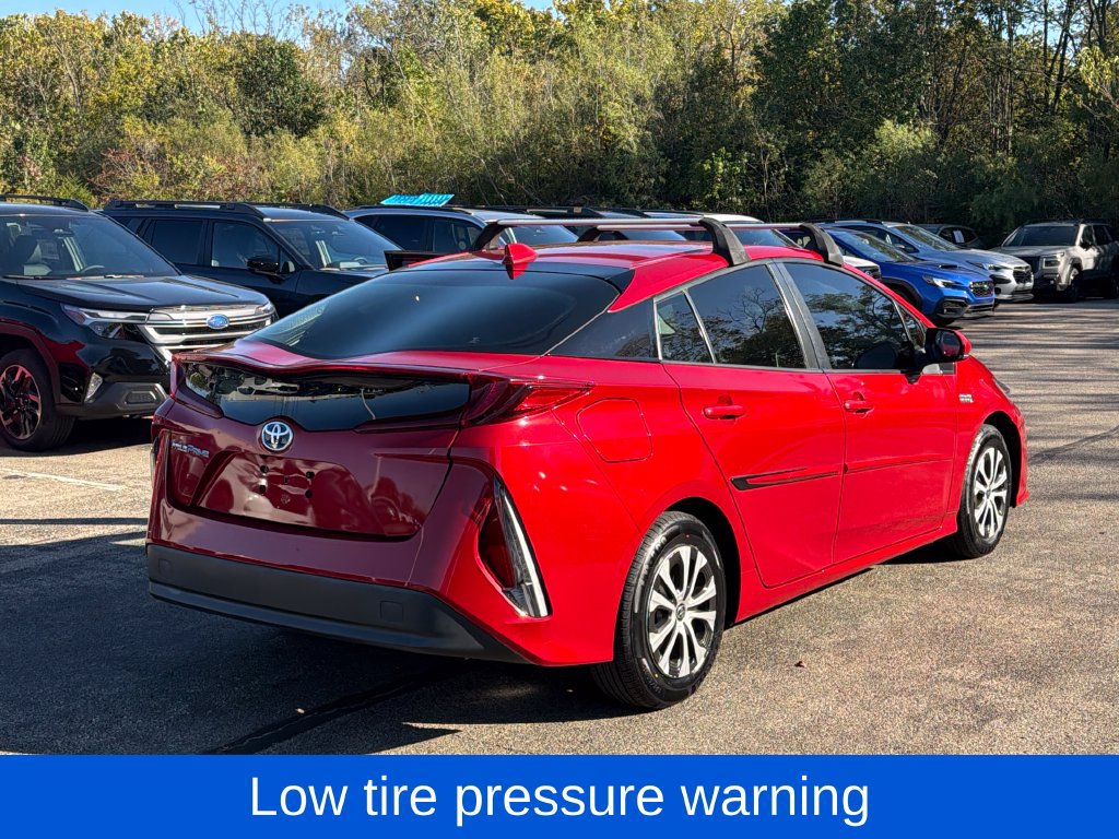 Used 2022 Toyota Prius Prime LE FWD image 5