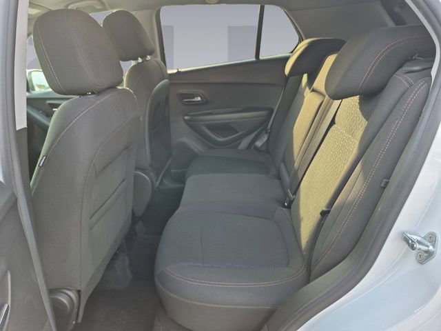 Certified 2021 Chevrolet Trax LS w/ Tint and Cruise Package image 16