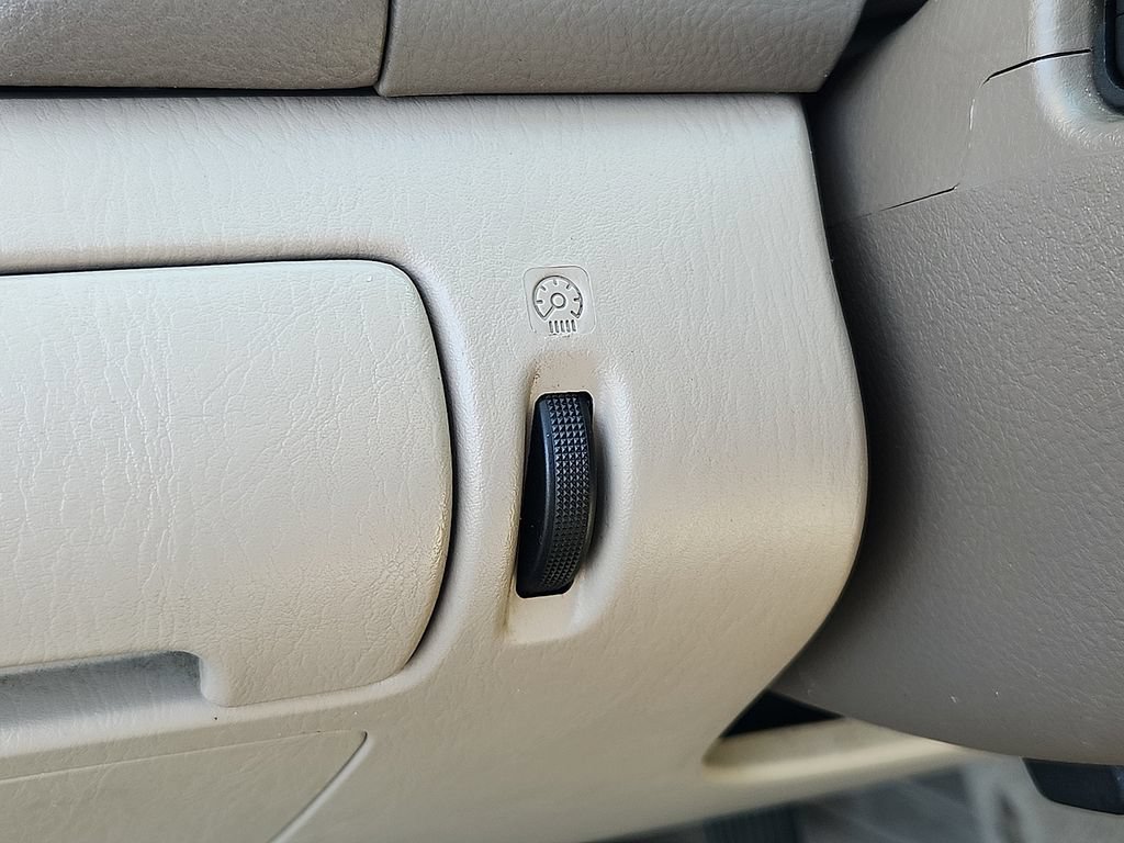 Used 2003 Toyota Camry LE FWD image 22