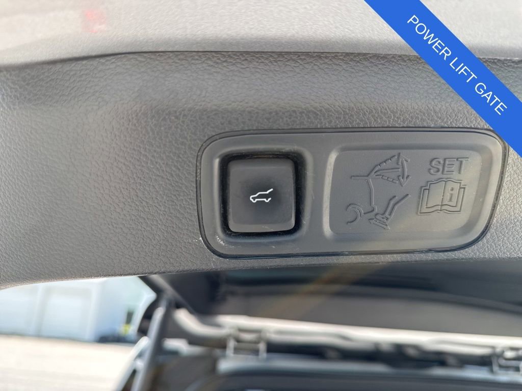 Used 2021 Ford Expedition XLT image 14
