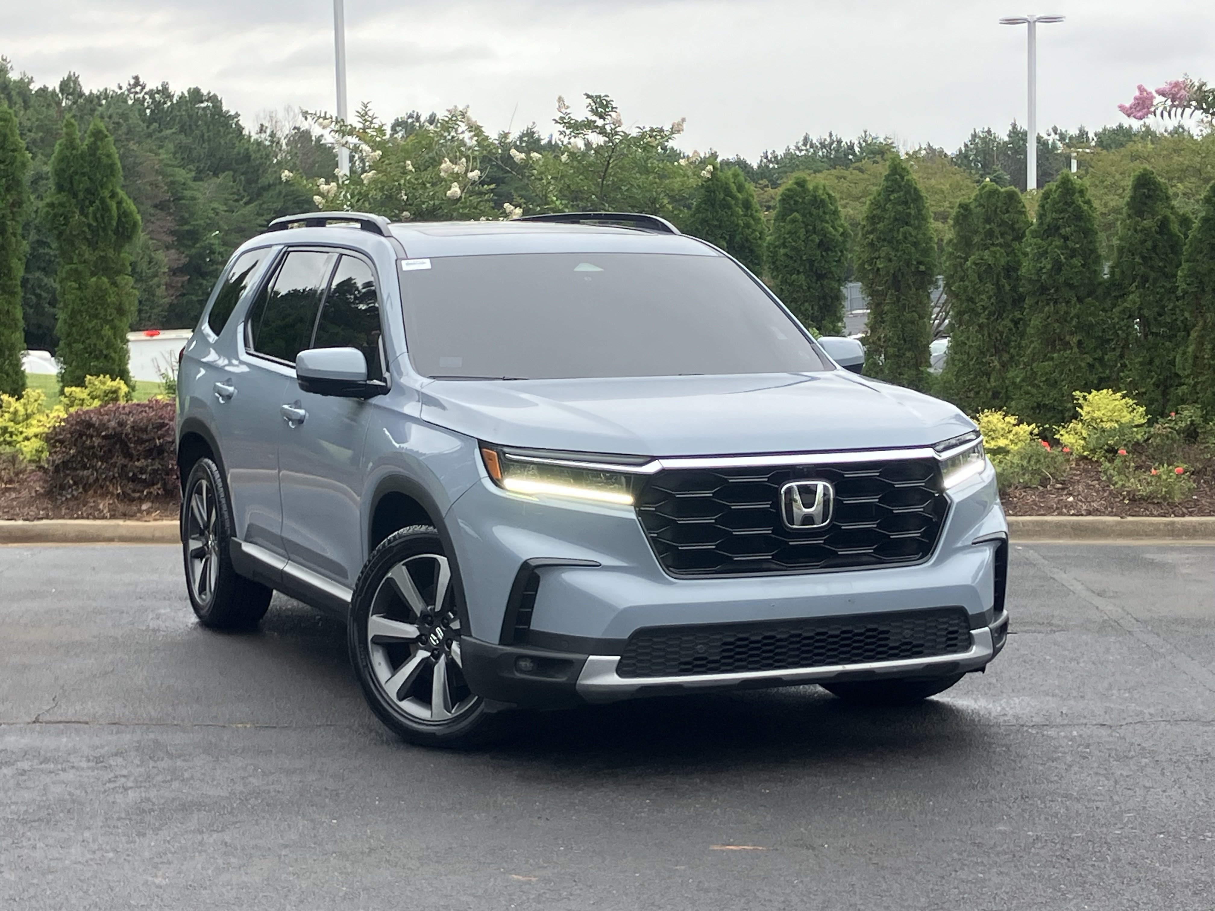 Used 2024 Honda Pilot Elite image 2
