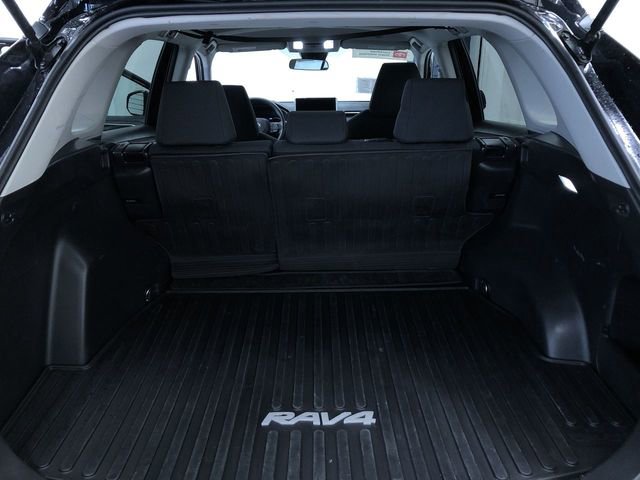 Certified 2023 Toyota RAV4 LE image 31