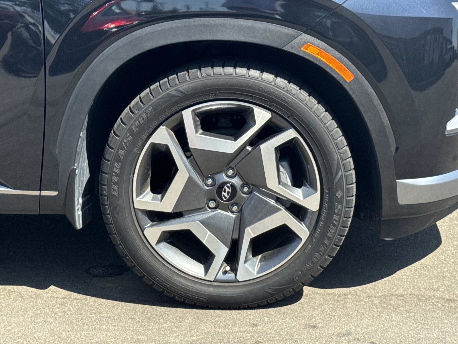 Used 2024 Hyundai Palisade Limited image 25