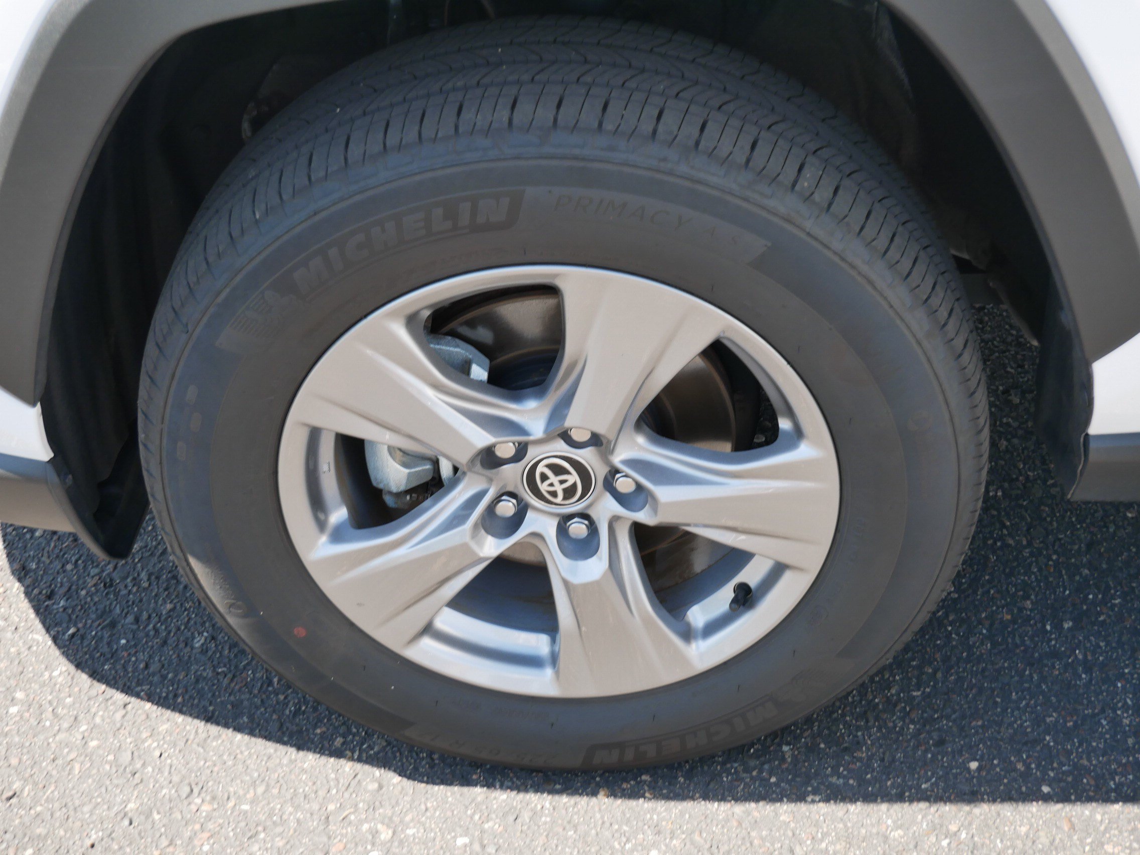 Certified 2025 Toyota RAV4 XLE AWD/4WD image 15