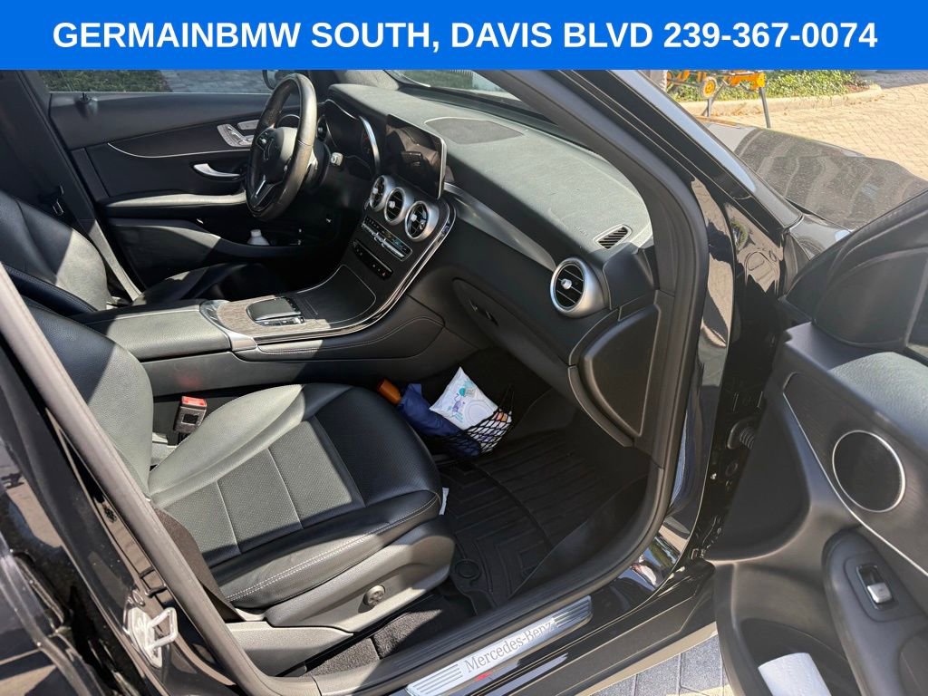 Used 2020 Mercedes-Benz GLC 300 image 26
