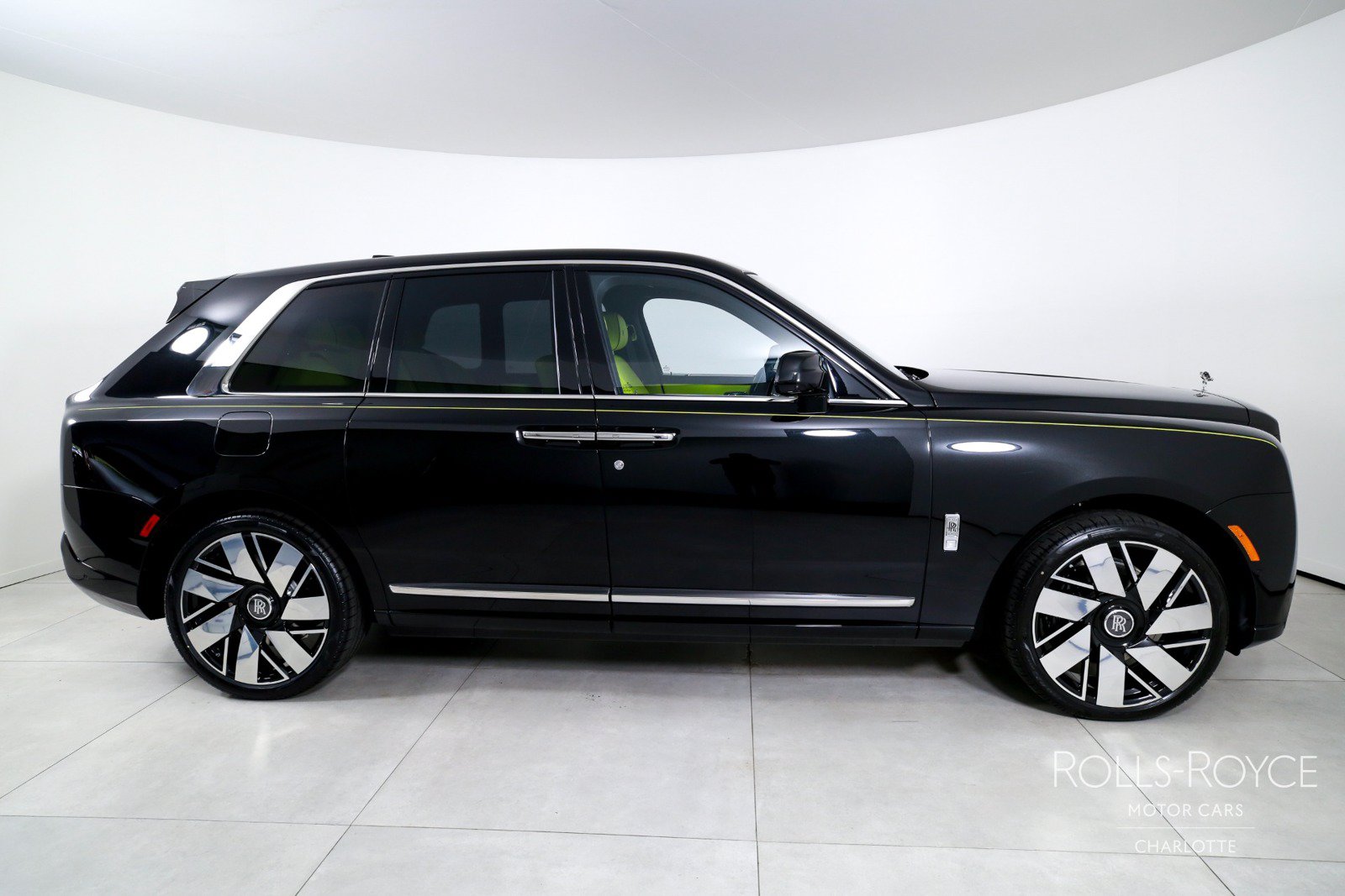 New 2027 Rolls-Royce Cullinan AWD/4WD image 10