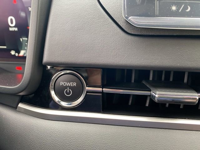 New 2025 Mitsubishi Outlander ES image 34